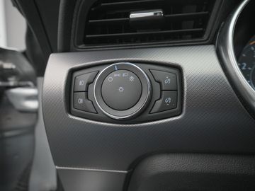 Car image 38