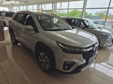 Car image 4
