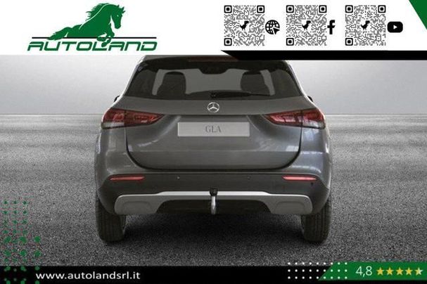 Mercedes-Benz GLA 220 d Style 140 kW image number 3