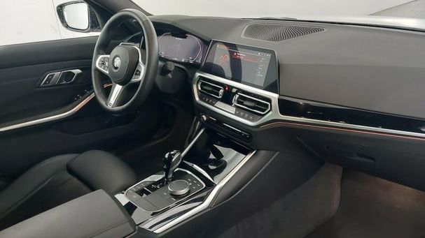 BMW 340i Touring xDrive 275 kW image number 5