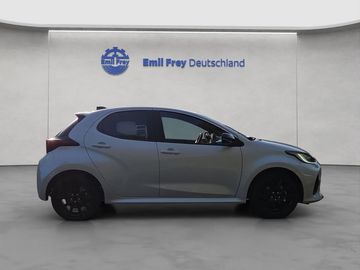 Car image 4