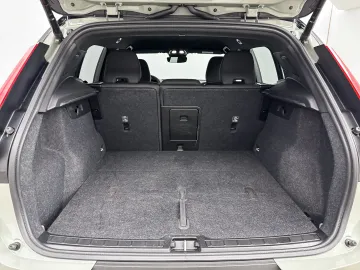 Car image 33