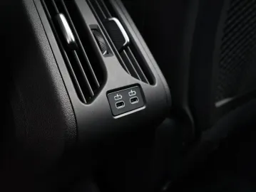 Car image 50
