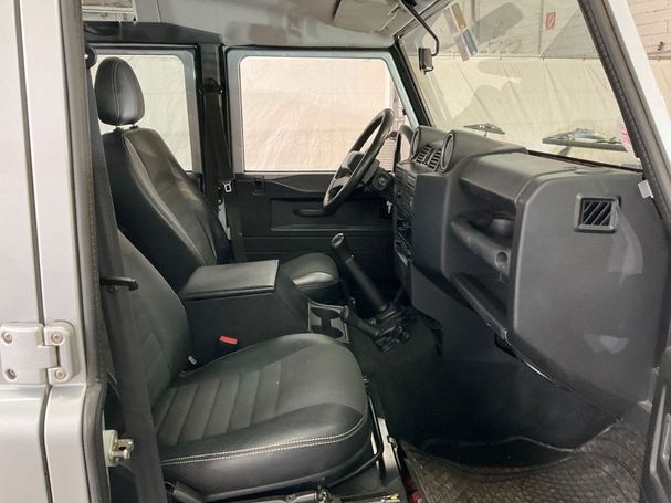 Land Rover Defender 110 TD Station SE 90 kW image number 2