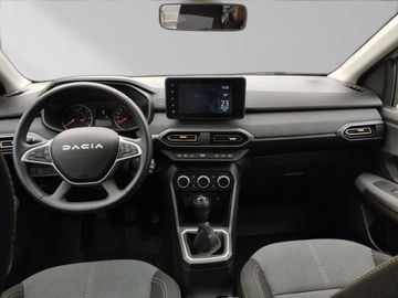 Car image 12