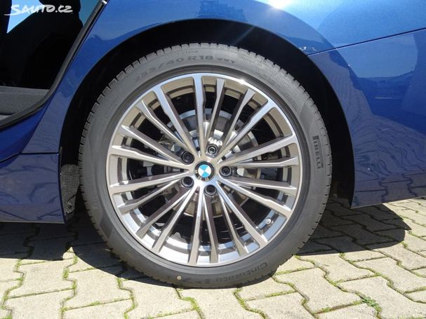 BMW 320d Touring xDrive 140 kW image number 8