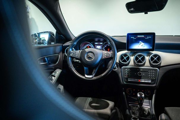 Mercedes-Benz CLA 180 80 kW image number 15