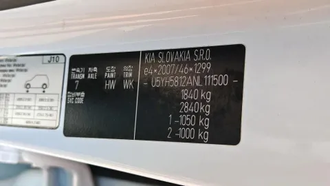 Car image 35