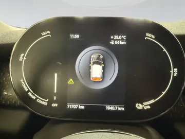 Car image 27