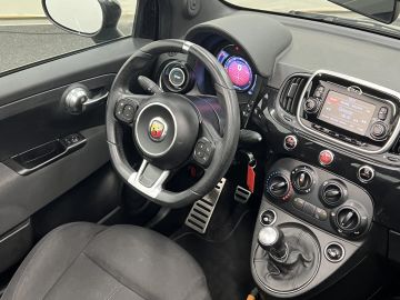 Car image 38