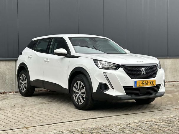 Peugeot 2008 1.2 PureTech 74 kW image number 2