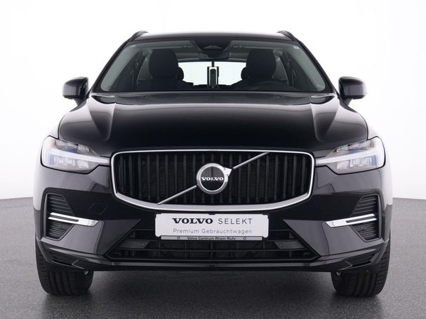 Volvo XC60 B4 Essential 145 kW image number 15