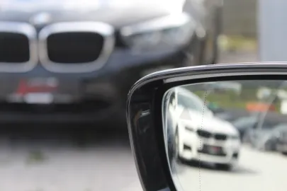 Car image 39