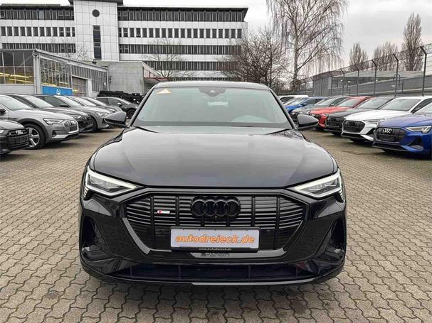 Audi e-tron 50 S-line 230 kW image number 3