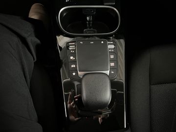 Car image 30