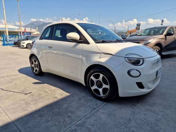 Fiat 500 e 70 kW image number 7