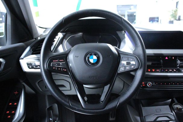 BMW 118i 103 kW image number 25