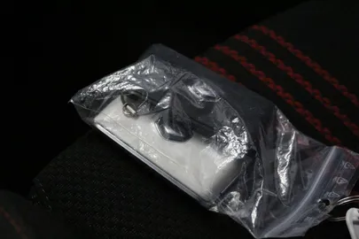 Car image 32