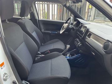 Car image 10