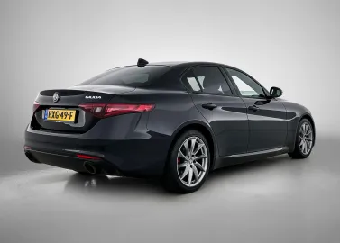 Car image 38
