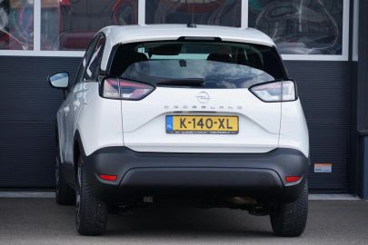 Car image 27