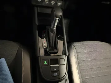 Car image 44