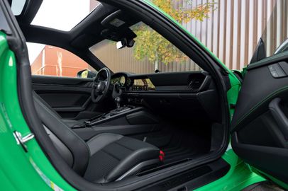 Car image 37