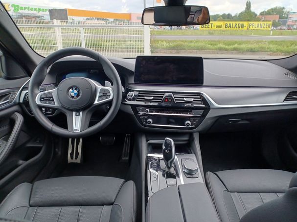 BMW 520d Touring 140 kW image number 15