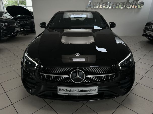 Mercedes-Benz E 300 e AMG 235 kW image number 3