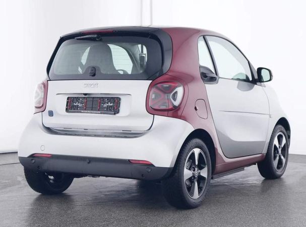 Smart ForTwo coupe EQ passion 60 kW image number 2