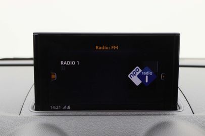 Car image 37