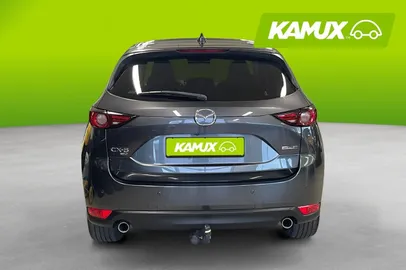 Car image 5