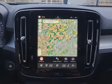 Car image 25