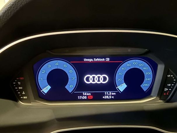 Audi Q3 35 TFSI S-line 110 kW image number 8