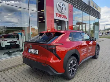 Car image 2