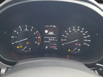 Car image 24