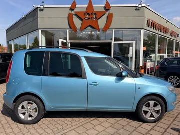 Car image 2