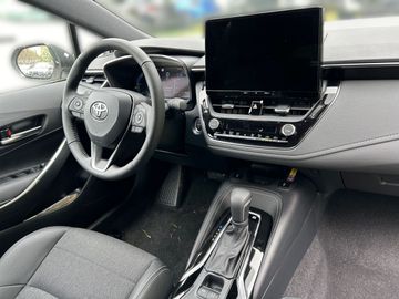 Car image 10