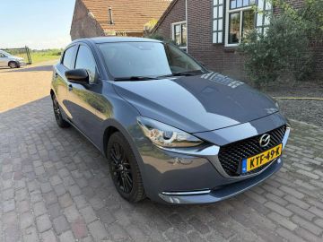 Car image 3