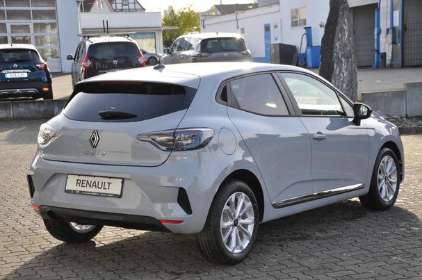 Renault Clio TCe 90 66 kW image number 6