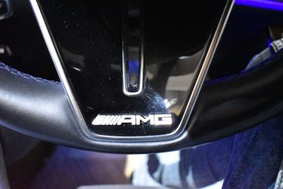 Car image 38