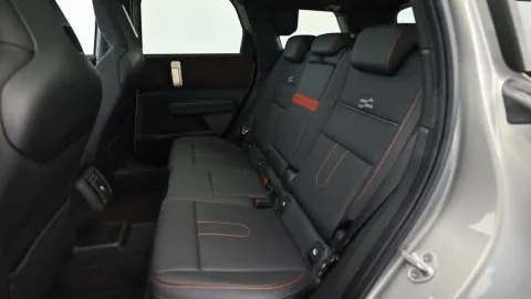 Car image 26