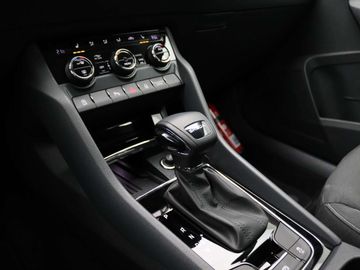 Car image 33