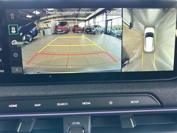 Car image 19