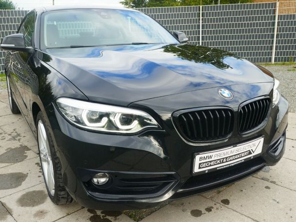 BMW 220i Coupe Sport Line 135 kW image number 2