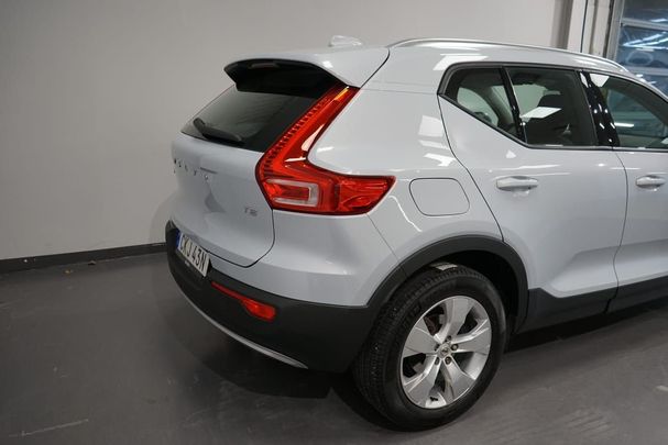 Volvo XC40 T2 Momentum 95 kW image number 3