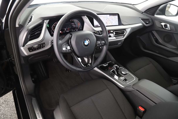 BMW 118i 100 kW image number 9