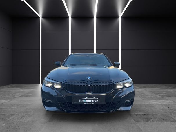 BMW 330d Touring M Sport xDrive 210 kW image number 2