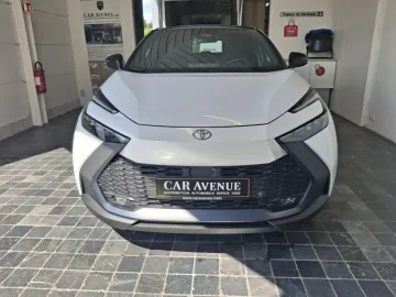 Car image 3