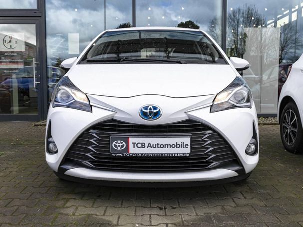 Toyota Yaris Hybrid 74 kW image number 2